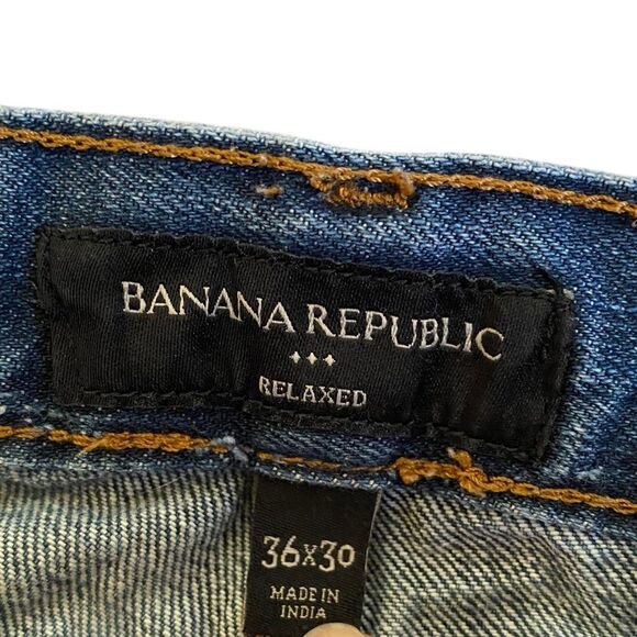 Banana Republic Men's Relaxed Fit Jeans Size 36x30 Blue Faded Light Distress - Picture 14 of 16